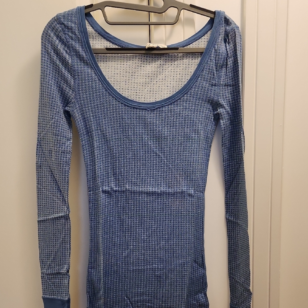 NWOT Abercrombie & Fitch Textured Blue Long Sleeve Top